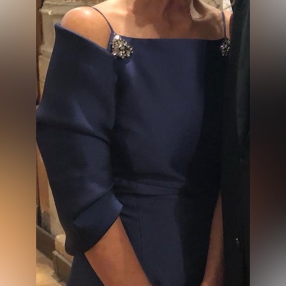 Sachin and Babi Hug Shawl - Picture 5 of 5